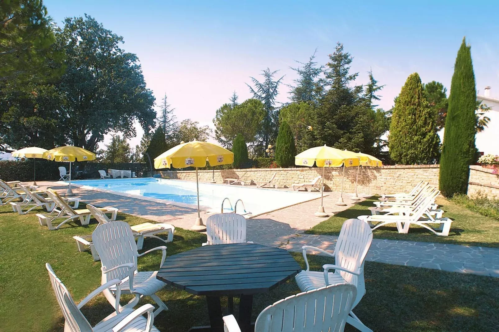 Residence La Ginestra, Montelparo-qaudrilo-Pool
