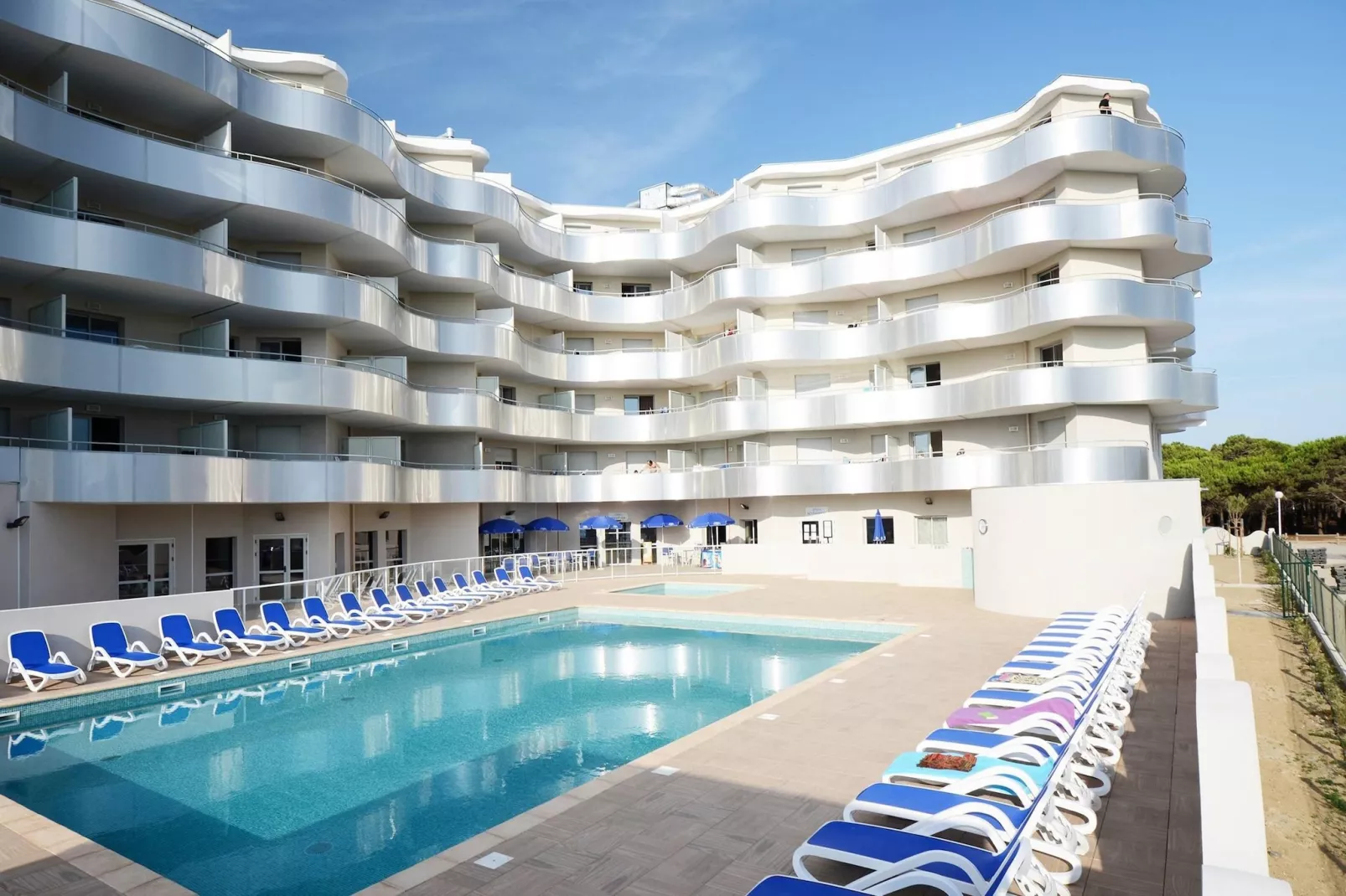 Residence Le Lotus Blanc 1-Pool
