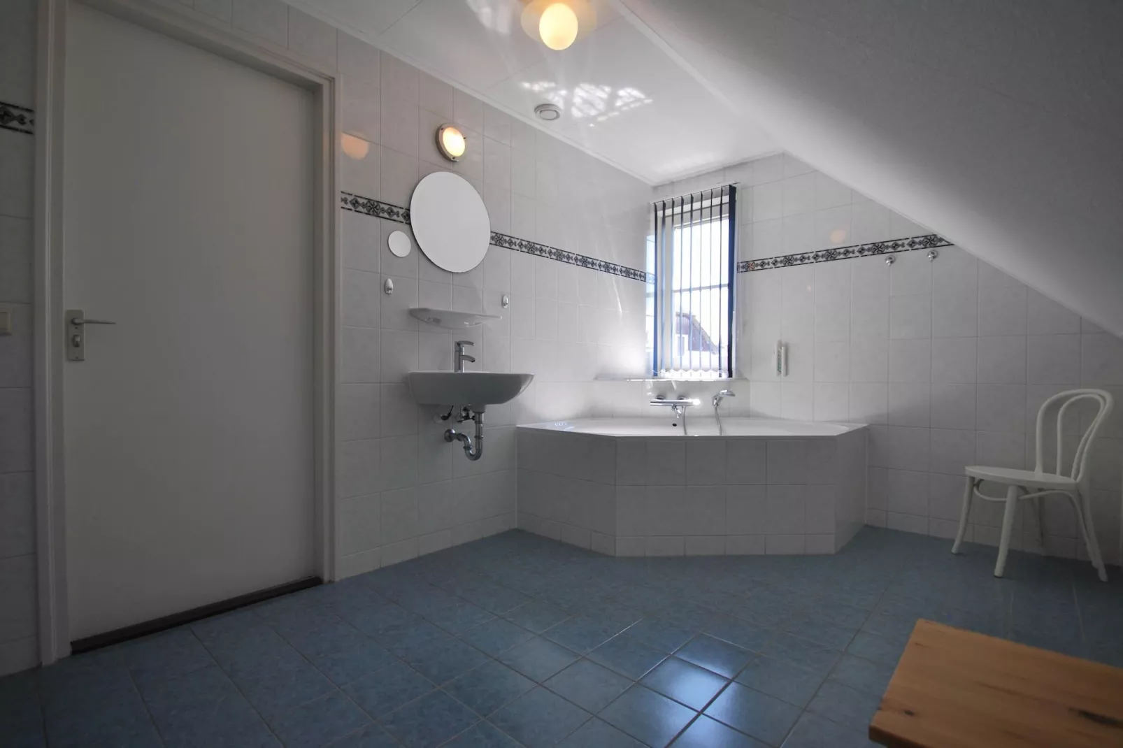 Beach Resort Makkum 20-Badezimmer