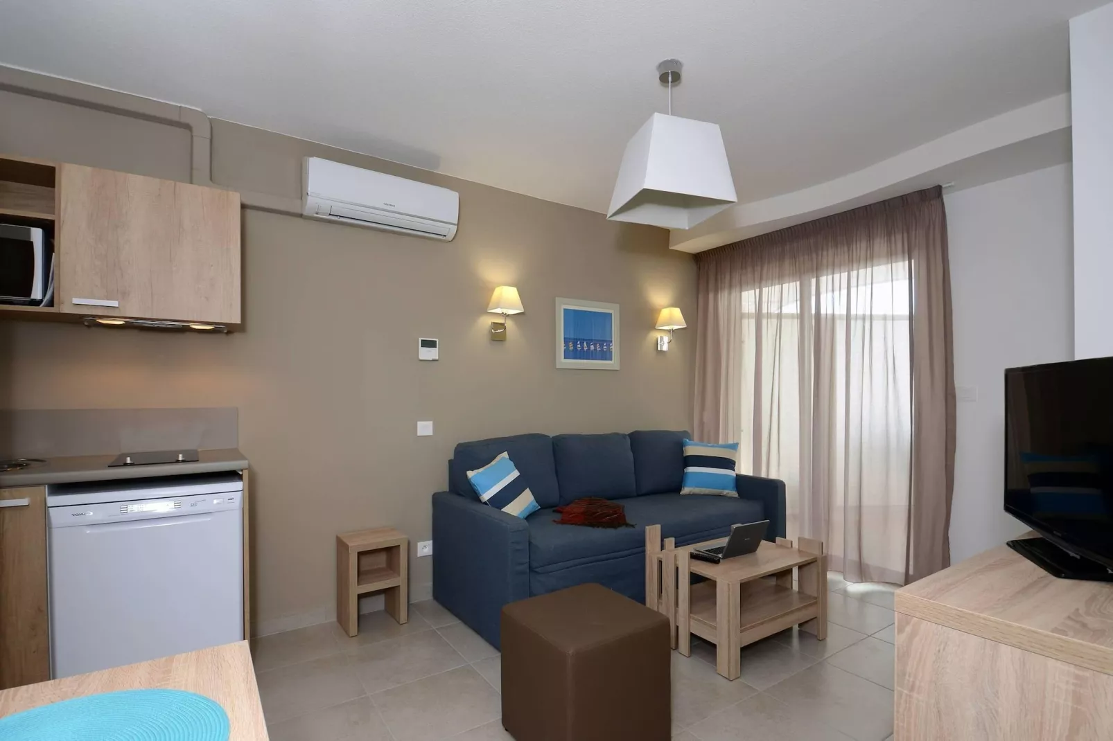 Residence Le Lotus Blanc 10-Living room