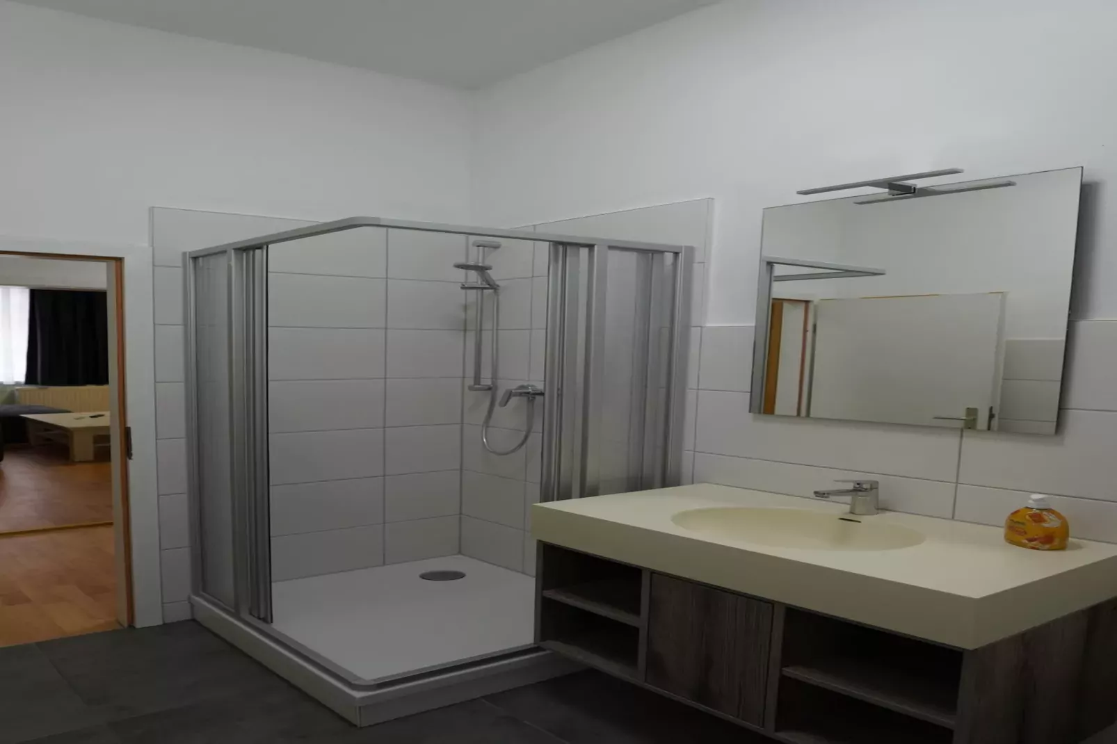 Otto der Reiche 3 Personen-Bathroom