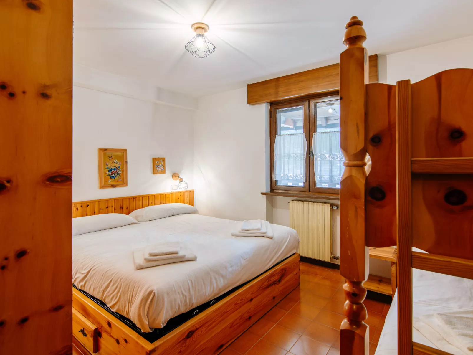 Apt 18-Inside