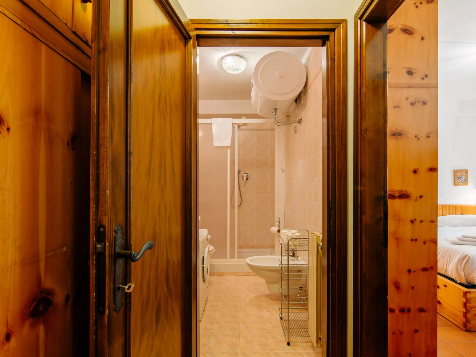 Apt 18-Inside