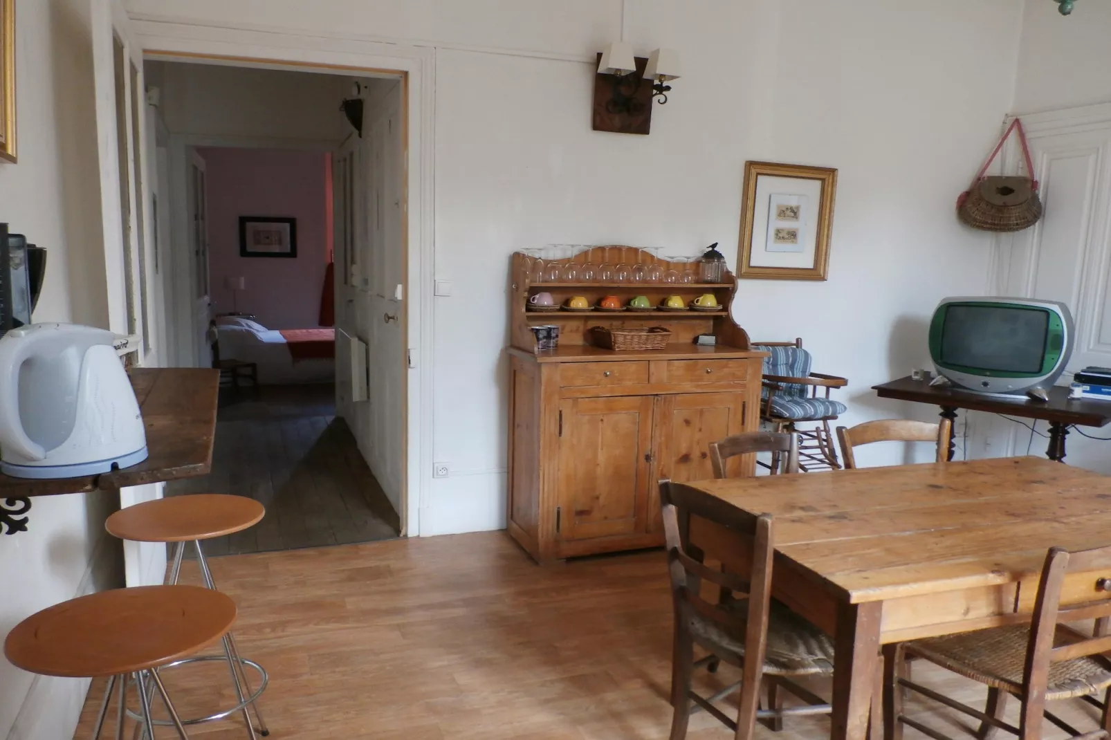 Gîte de Gray la Jolie-Dining room