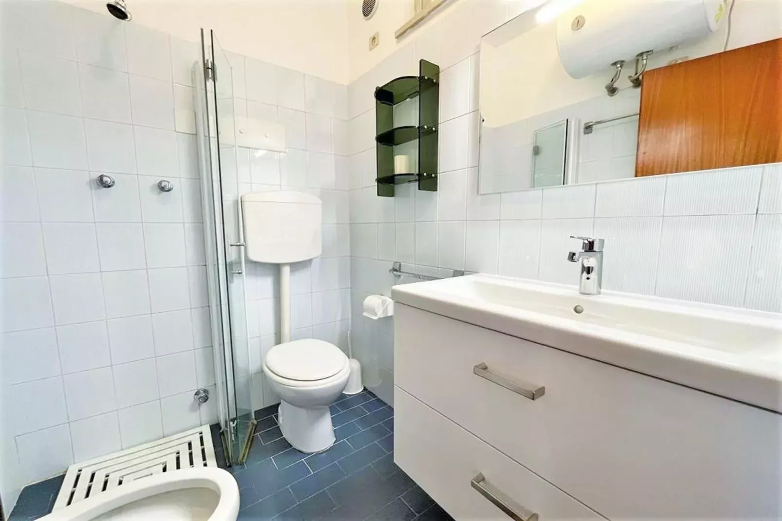 Chimere 1/16-Bathroom