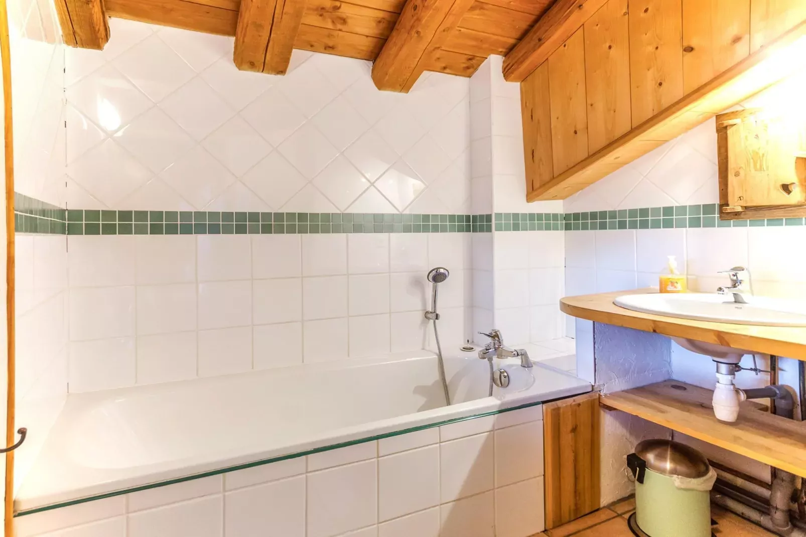 Chalet Piccola Pietra-Bathroom