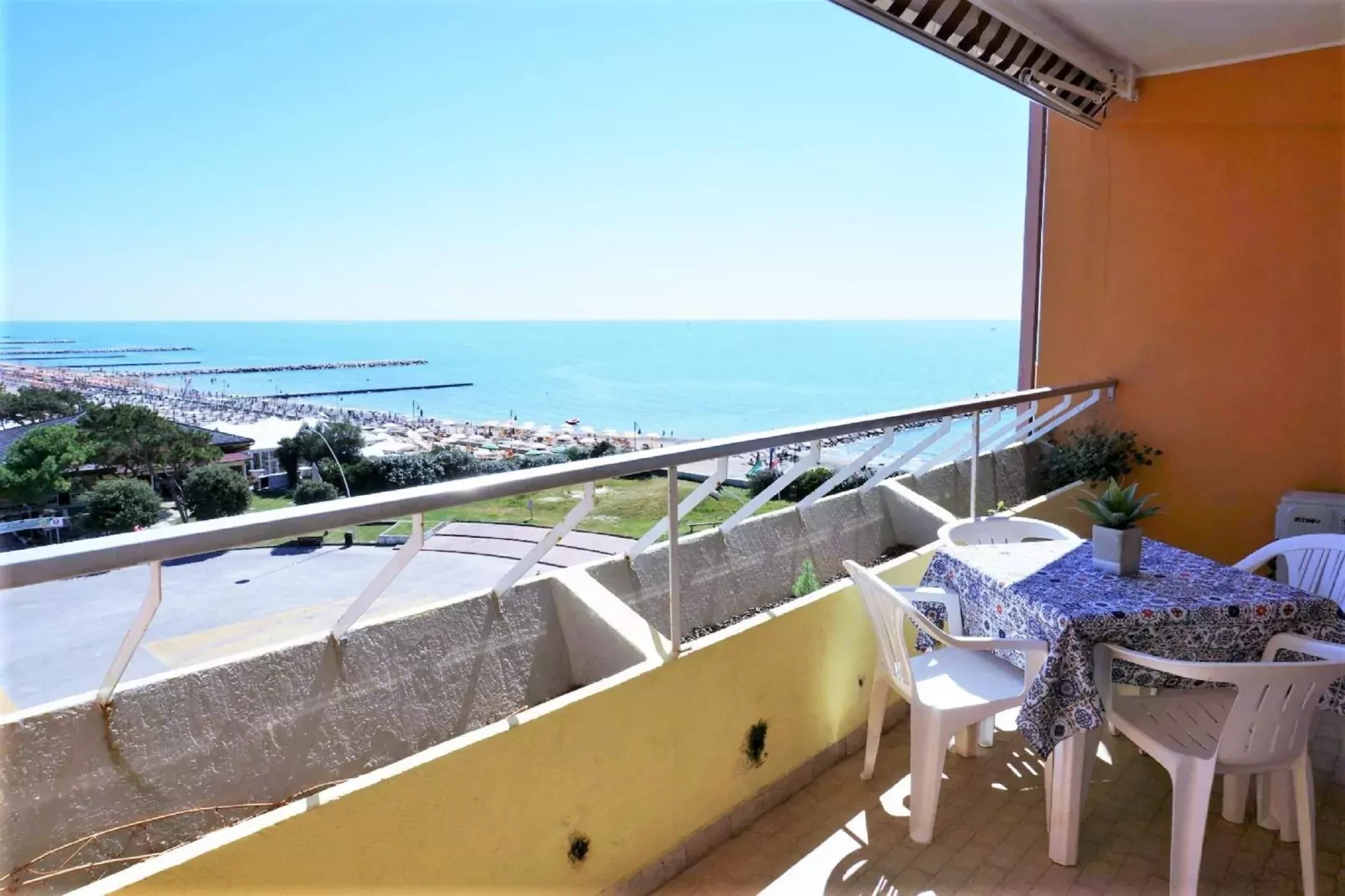 Chimere 1/51-Terrace balcony