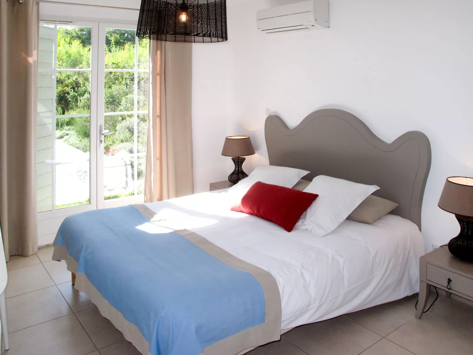 Le Clos Savornin V8ID-Inside
