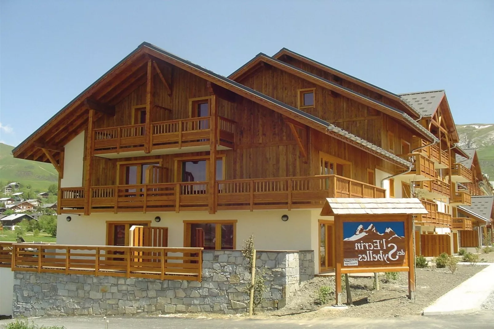 Résidence L'Écrin des Sybelles 3-Exterior summer