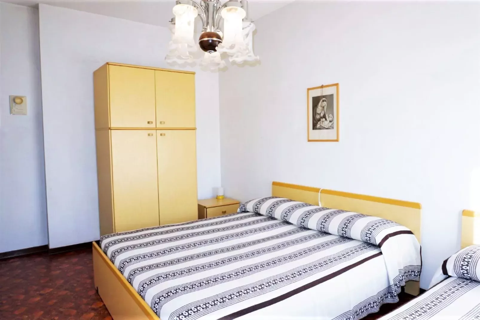 Holiday 225C-Schlafzimmer