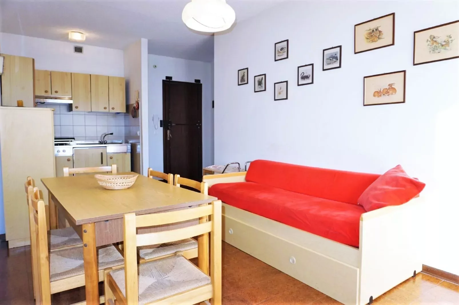Holiday 225C-Badezimmer