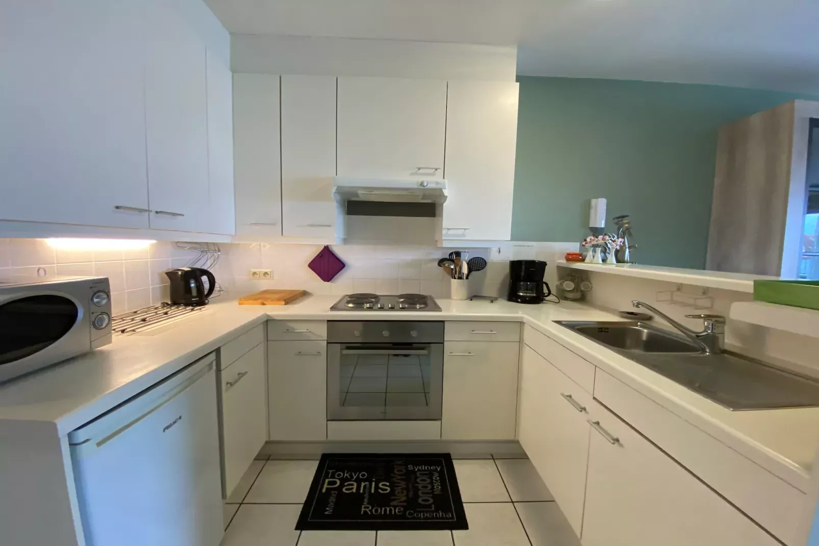 Ysera III 109-Kitchen
