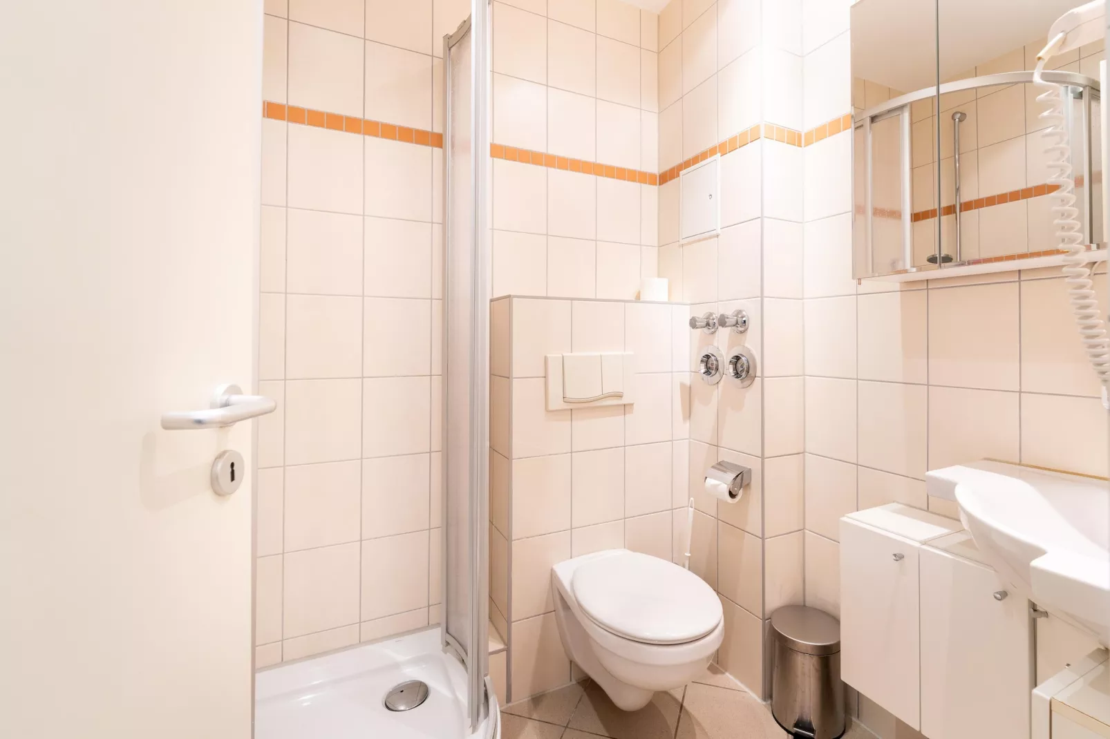 Apartment Strandläufer 116-Bathroom