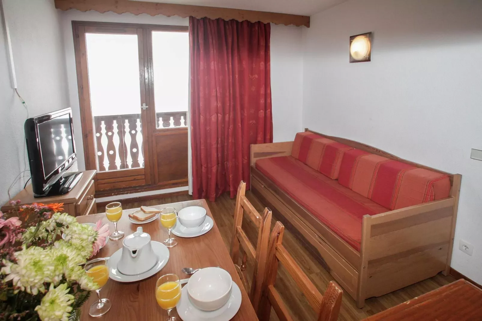 Le Hameau du Borsat 1-Living room