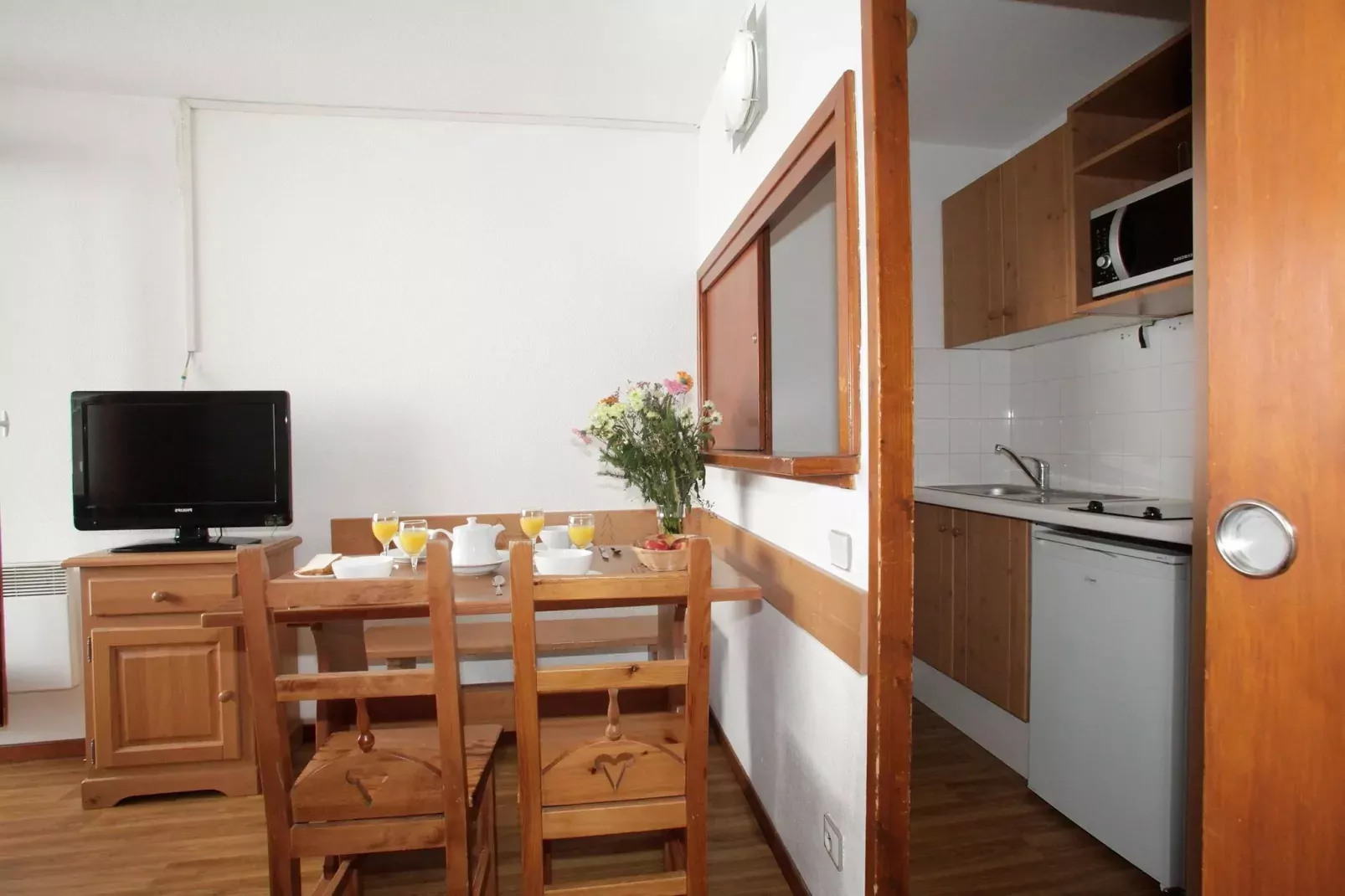 Le Hameau du Borsat 1-Dining room