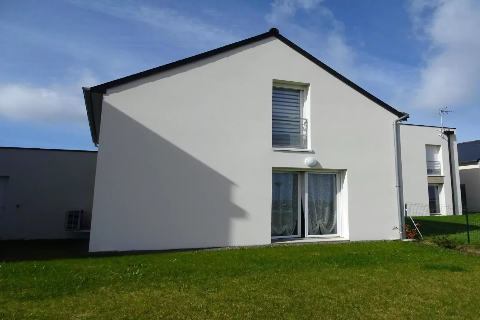 Holiday Home Paimpol-Exterior in summer
