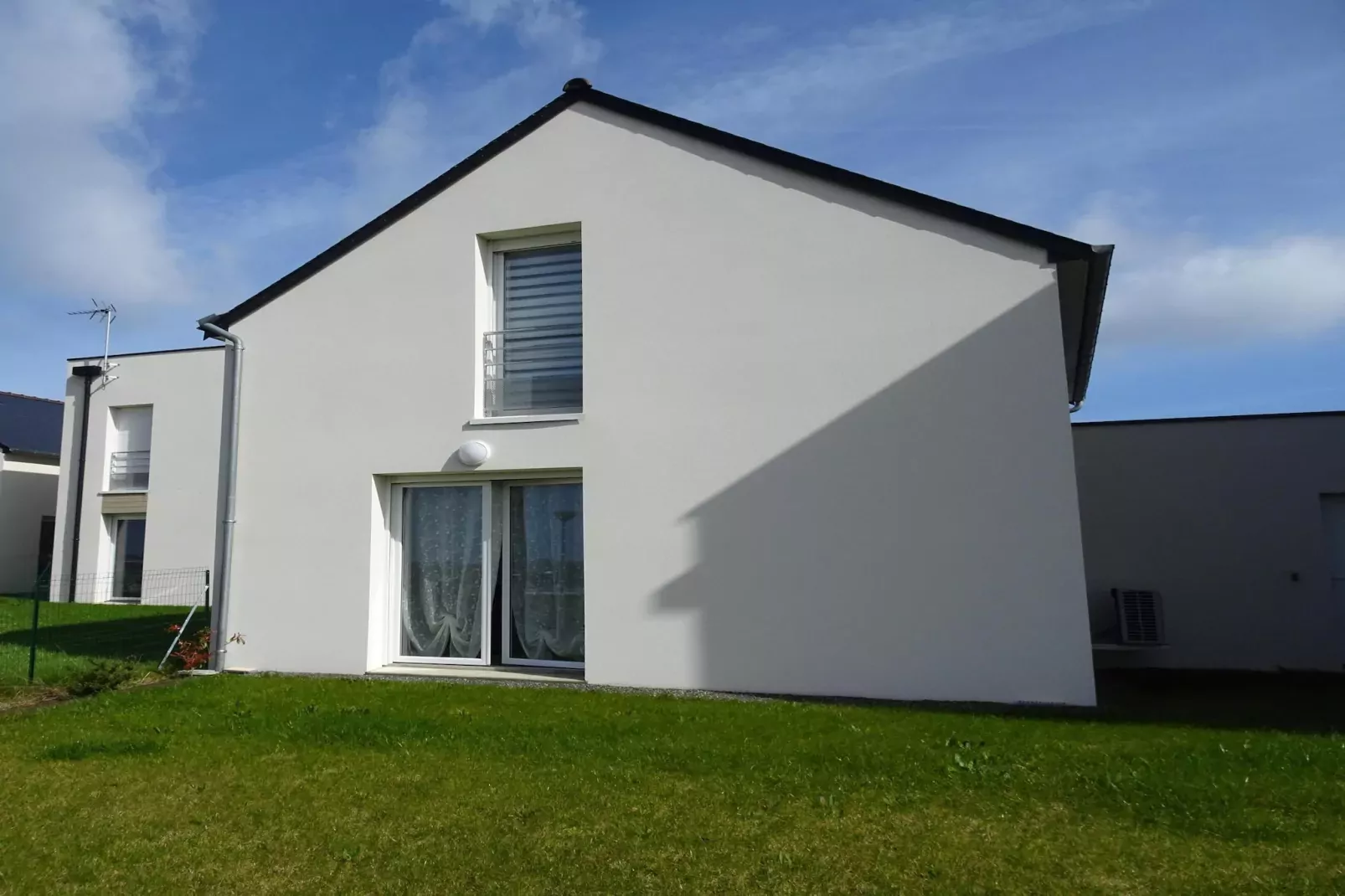 Holiday Home Paimpol-Exterior in summer