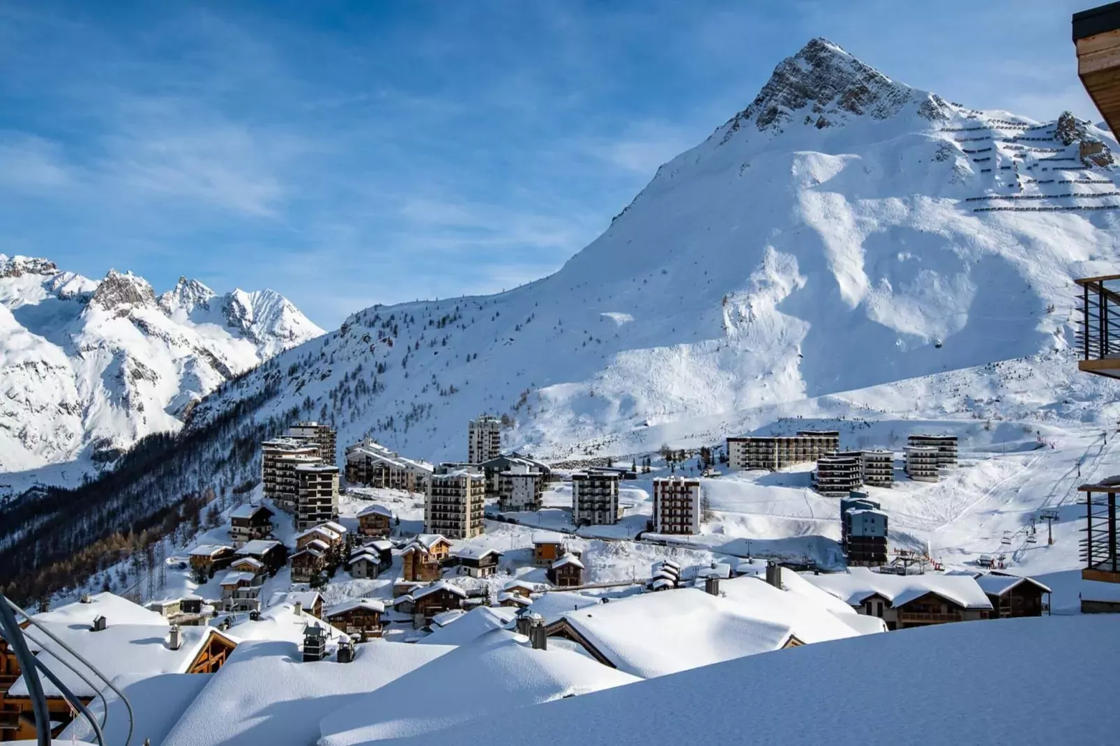 Le Hameau du Borsat 1-Area winter 5km
