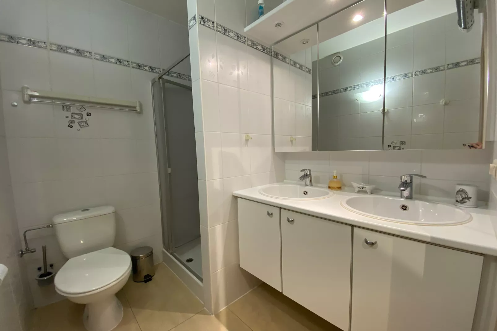 CASINO D2-Bathroom