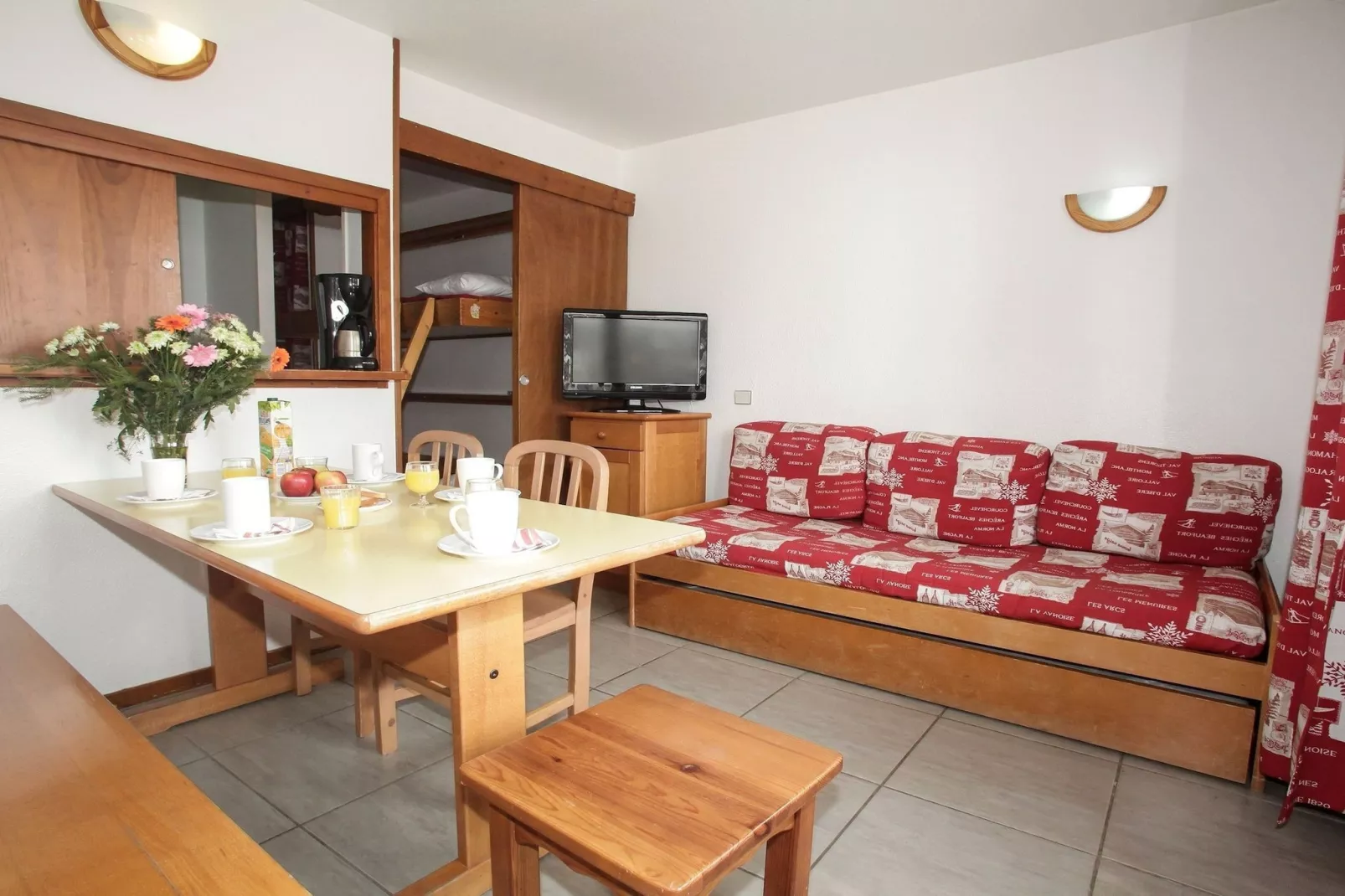 Le Hameau du Borsat 5-Dining room