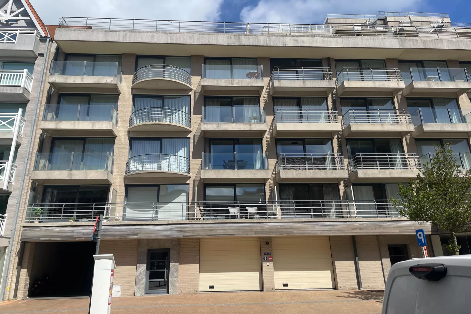 CASINO D2-Exterior summer