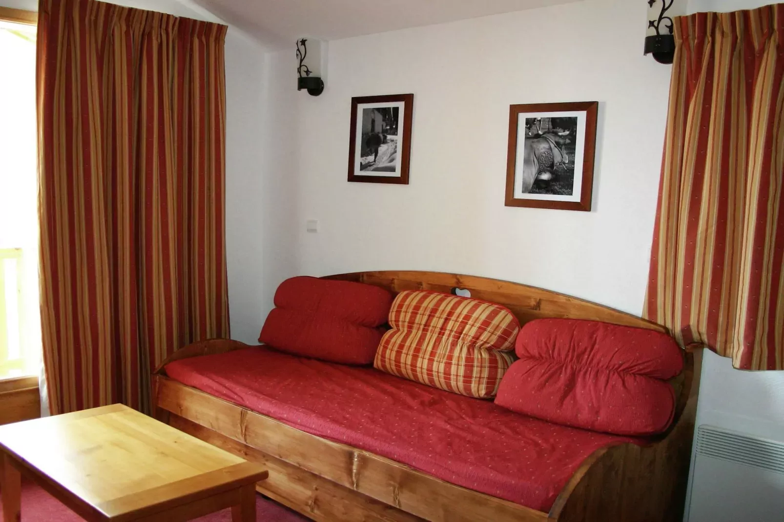 Les Chalets de la Ramoure 2-Living room