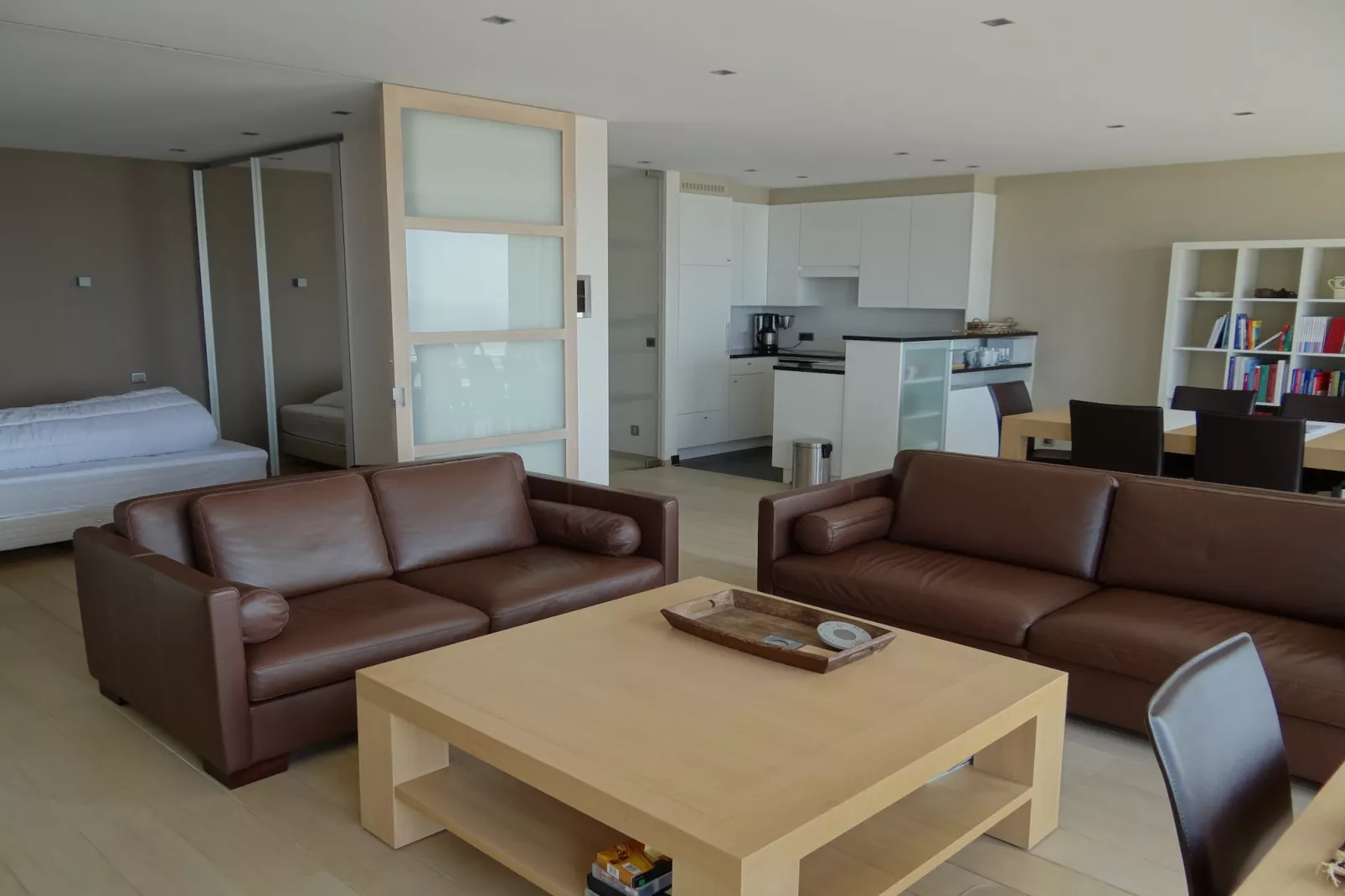 SEASIGHT BC C1401GAR-Living room