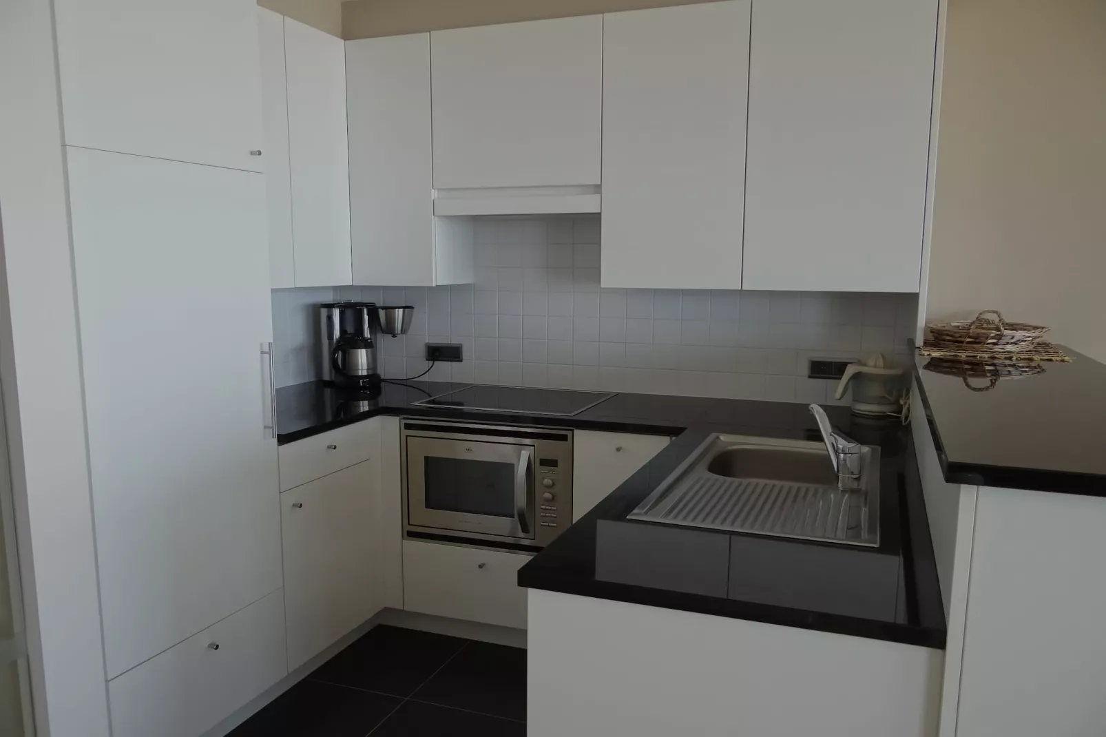 SEASIGHT BC C1401GAR-Kitchen