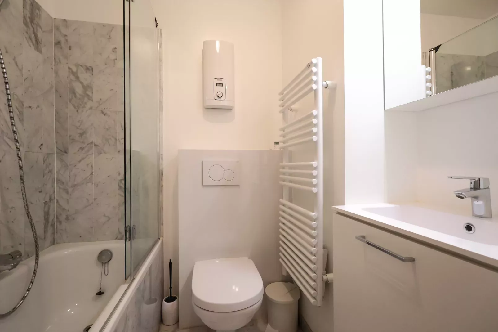 PLAZA A2/0022-Badezimmer