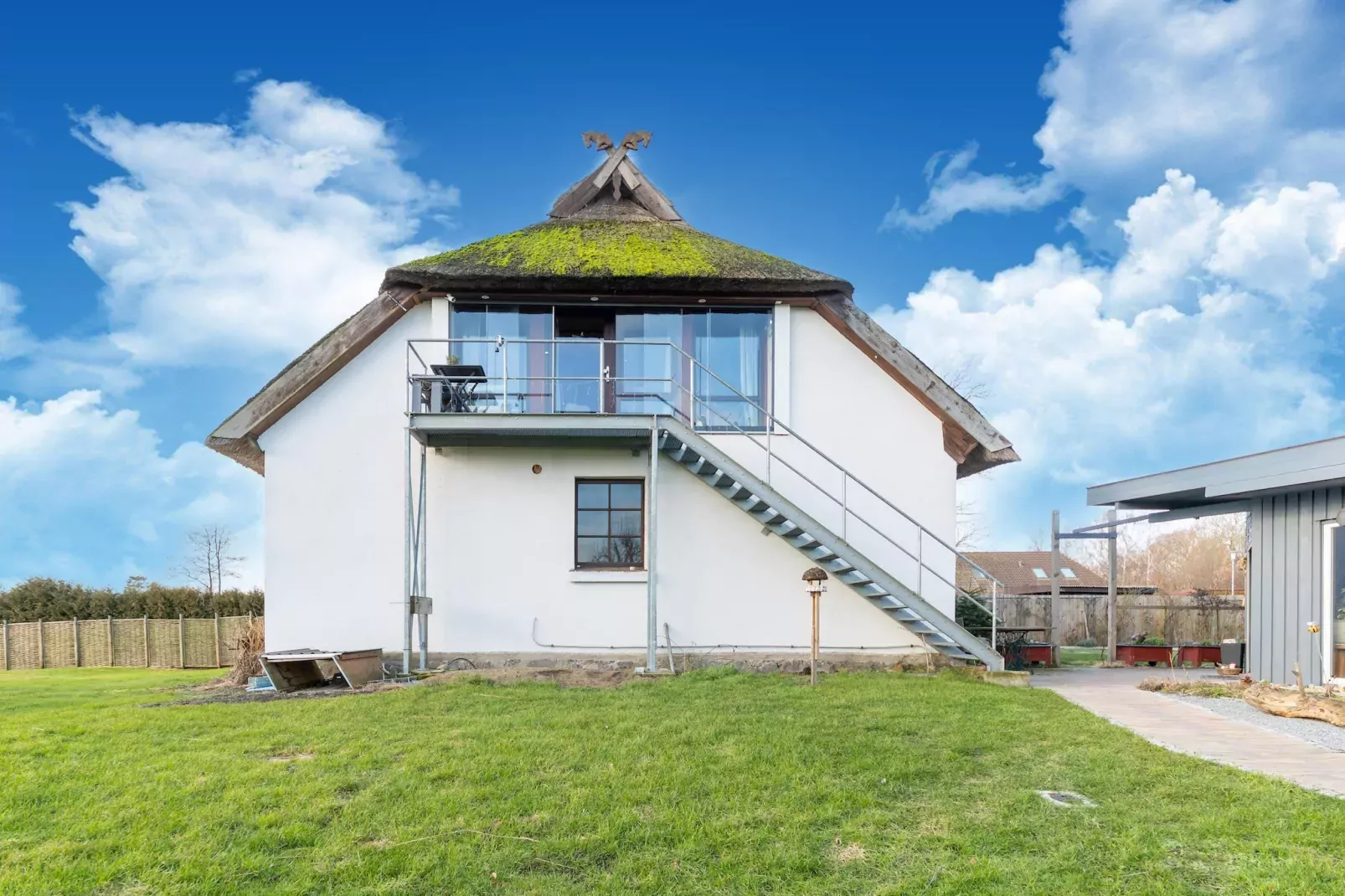 Ferienhaus am Peenebach in Klein Bünzow-Exterior summer