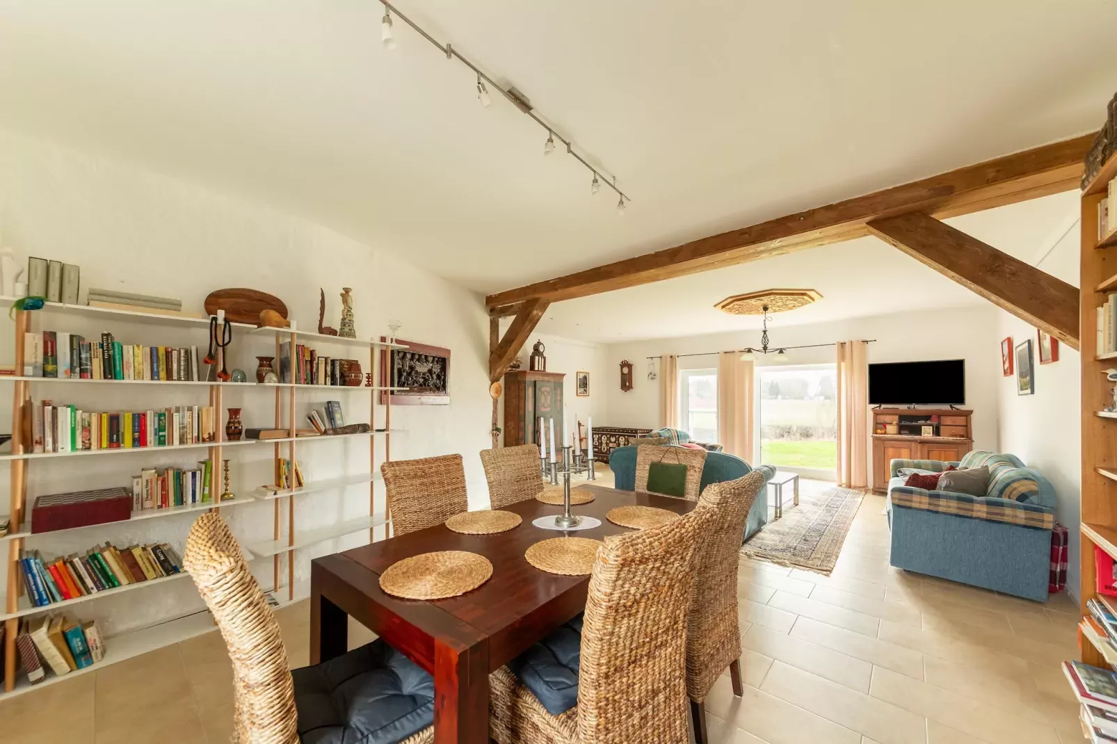 Ferienhaus am Peenebach in Klein Bünzow-Dining room