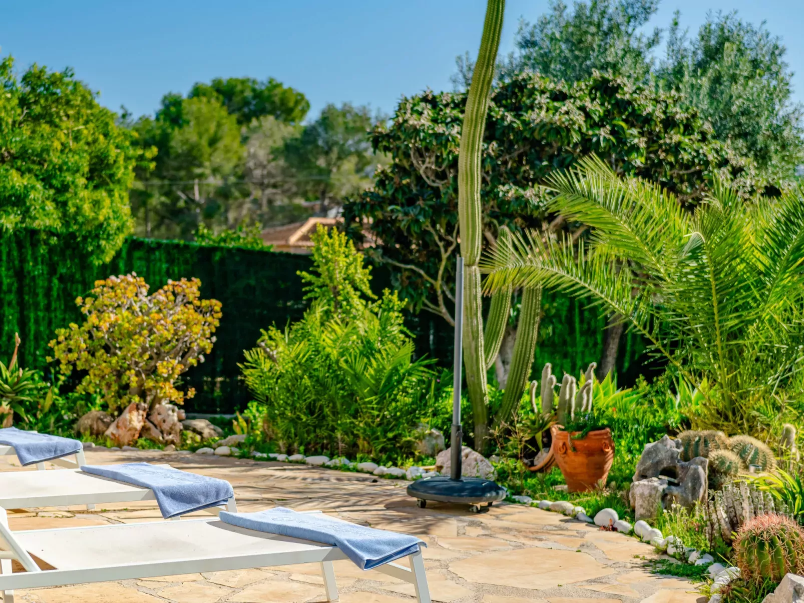 Casa Florita-Outside