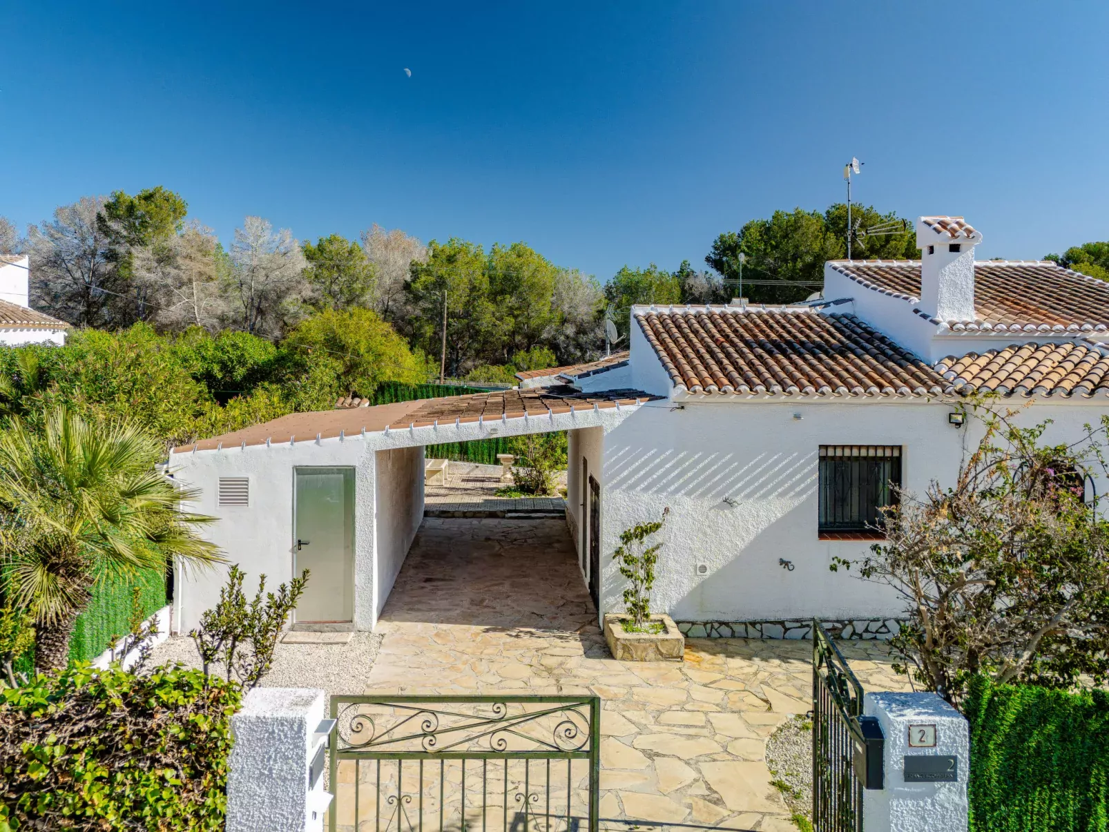 Casa Florita-Outside