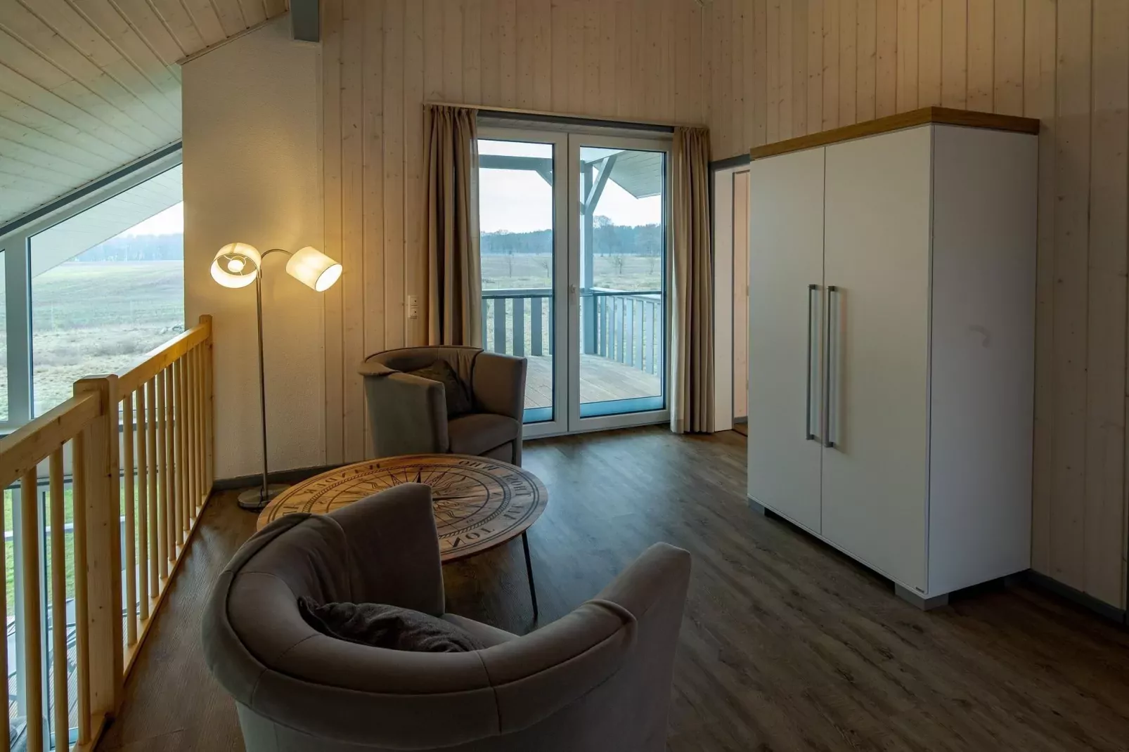 Schwan 311-Living room