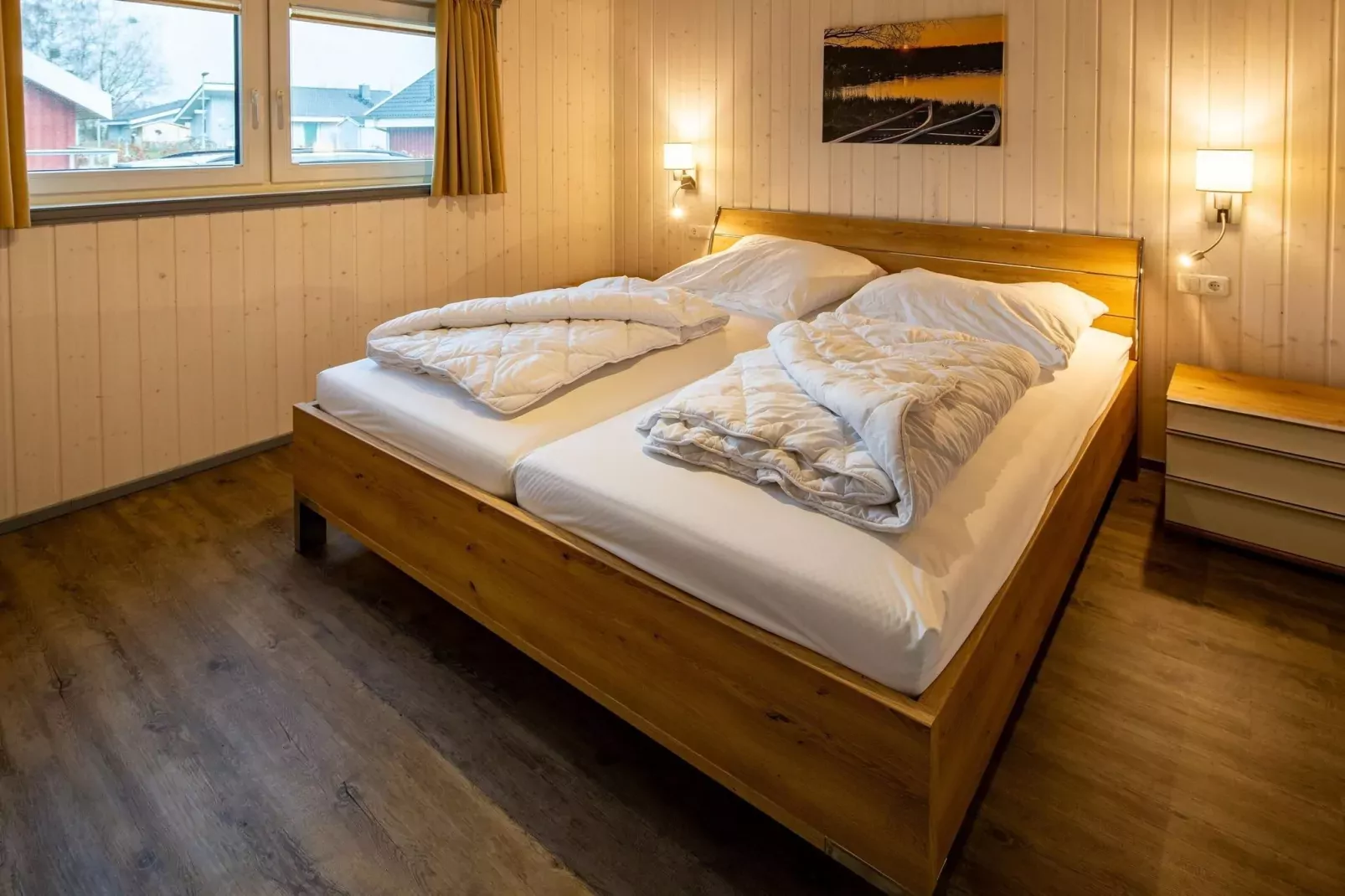 Schwan 311-Bedroom