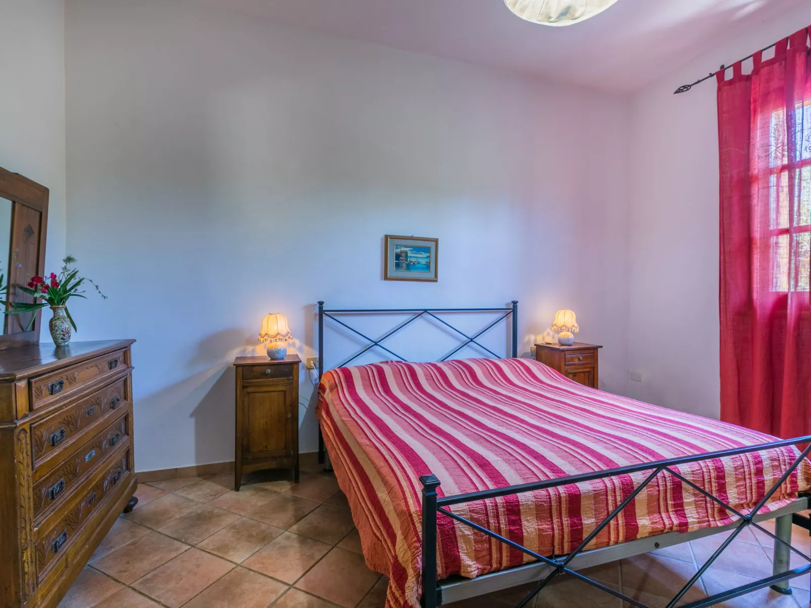 Oliveta 1-Inside