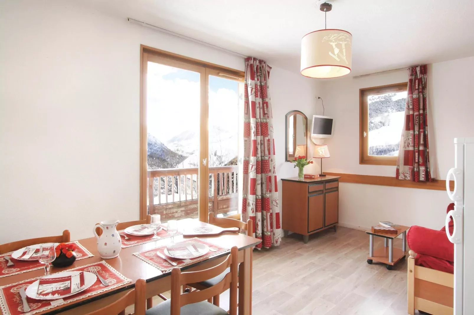 Residence Les Sybelles 1-Dining room