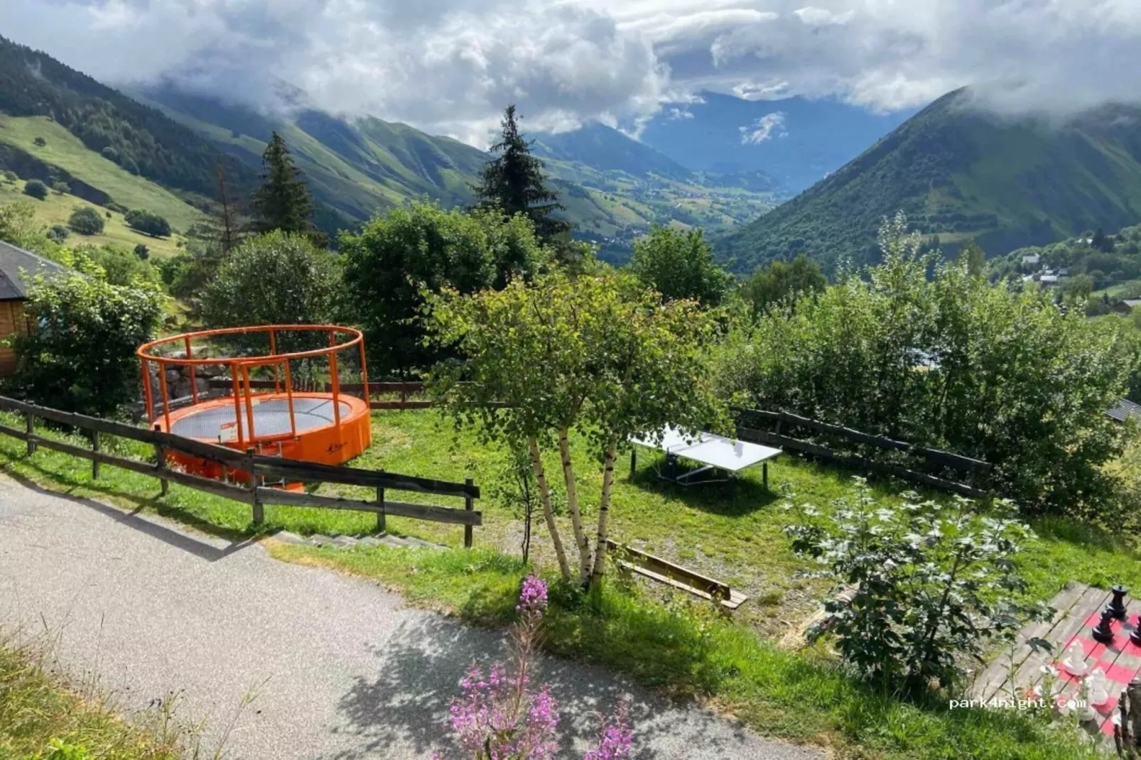 Residence Les Sybelles 1-Areas summer 5km