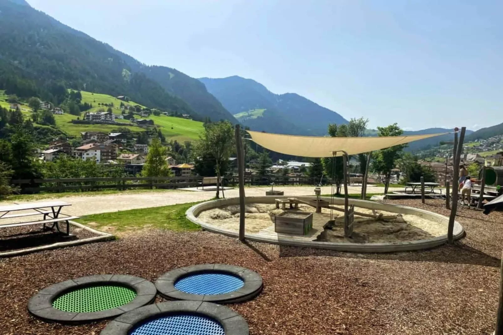 Residence Les Sybelles 1-Areas summer 5km