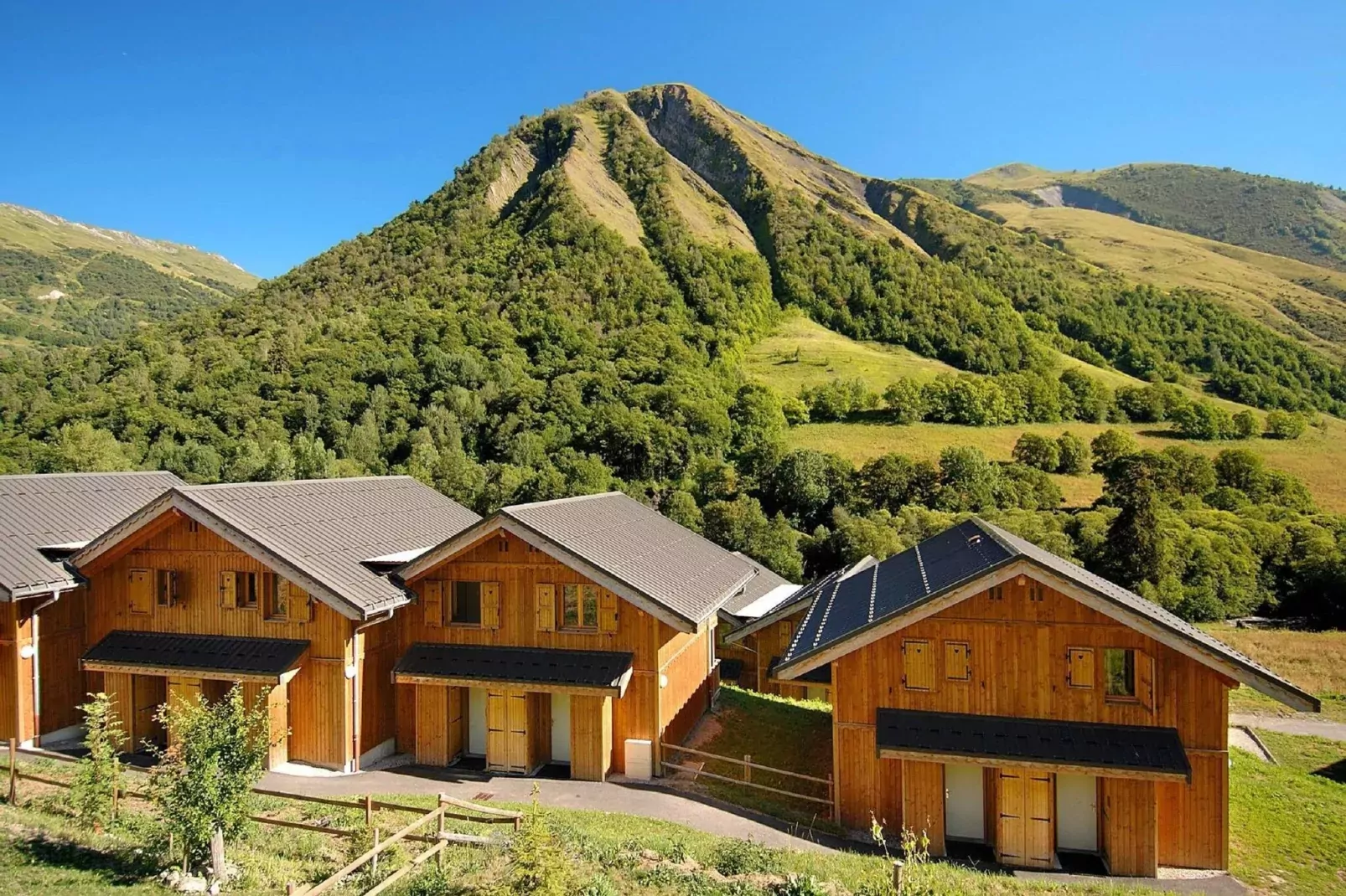 Les Chalets de l'Arvan II 2-Exterior summer
