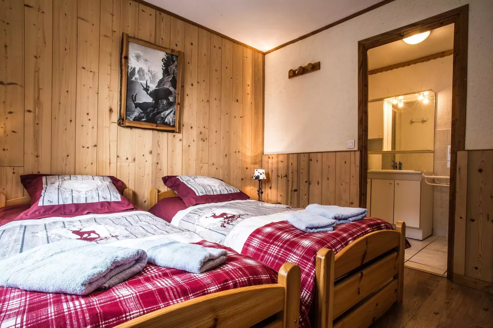 Chalet Loutantin-Bedroom