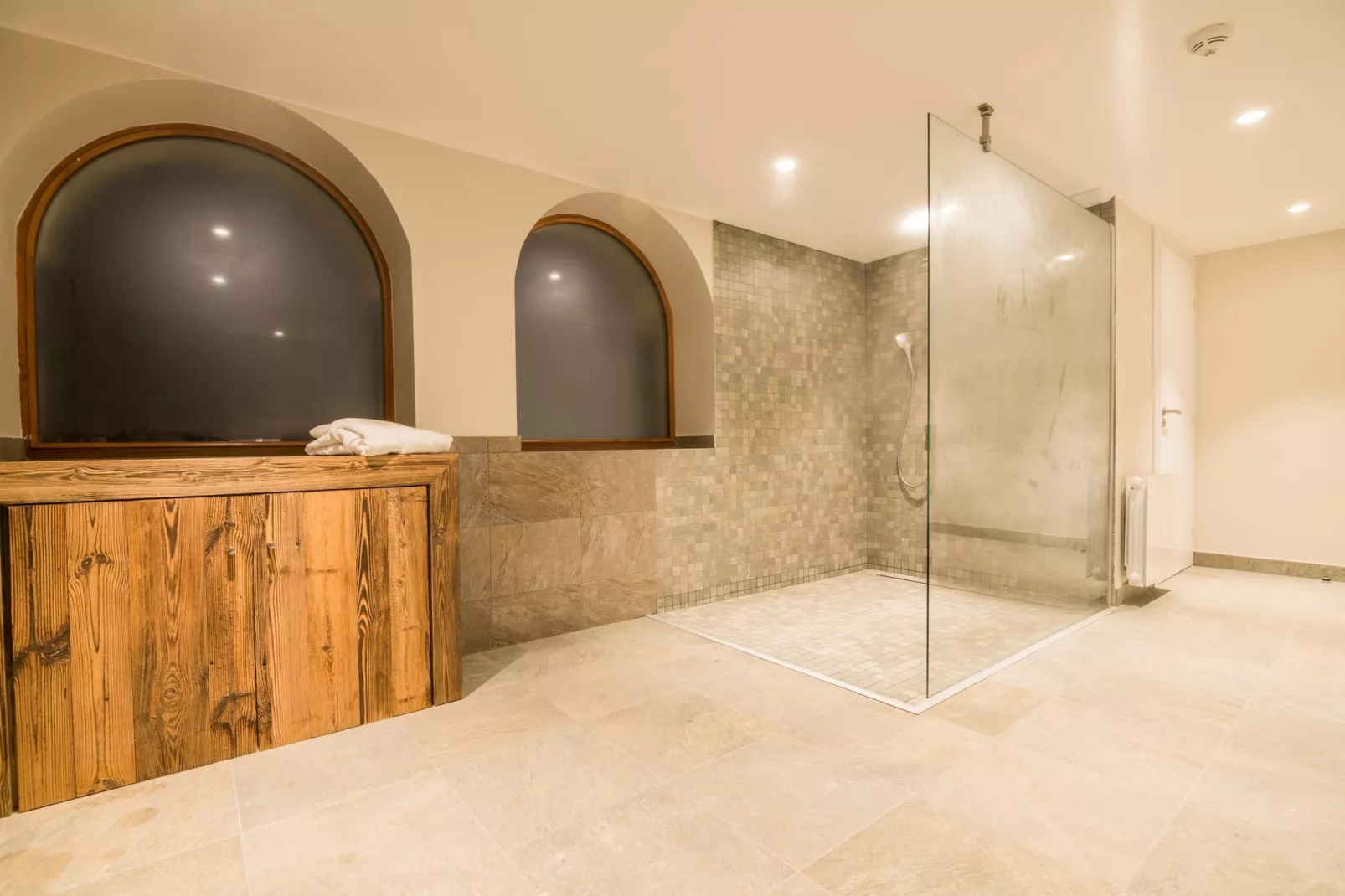 Les Portes de Megève 4-Bathroom