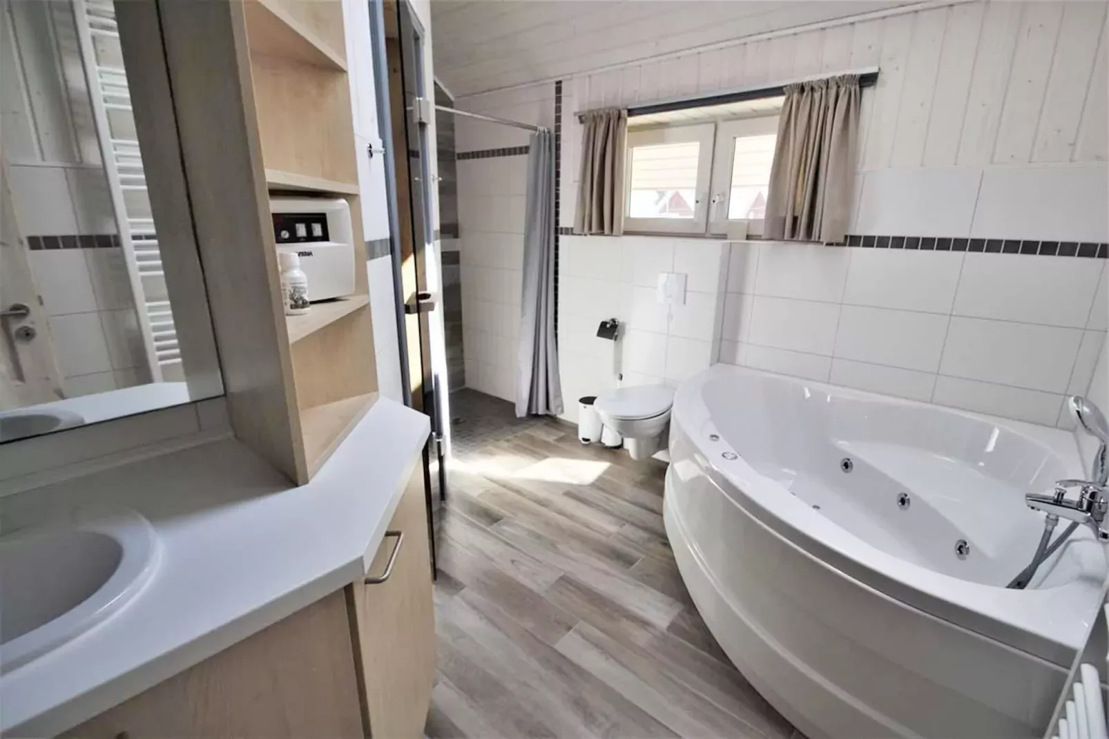 Seeschwalbe Classic 310-Bathroom
