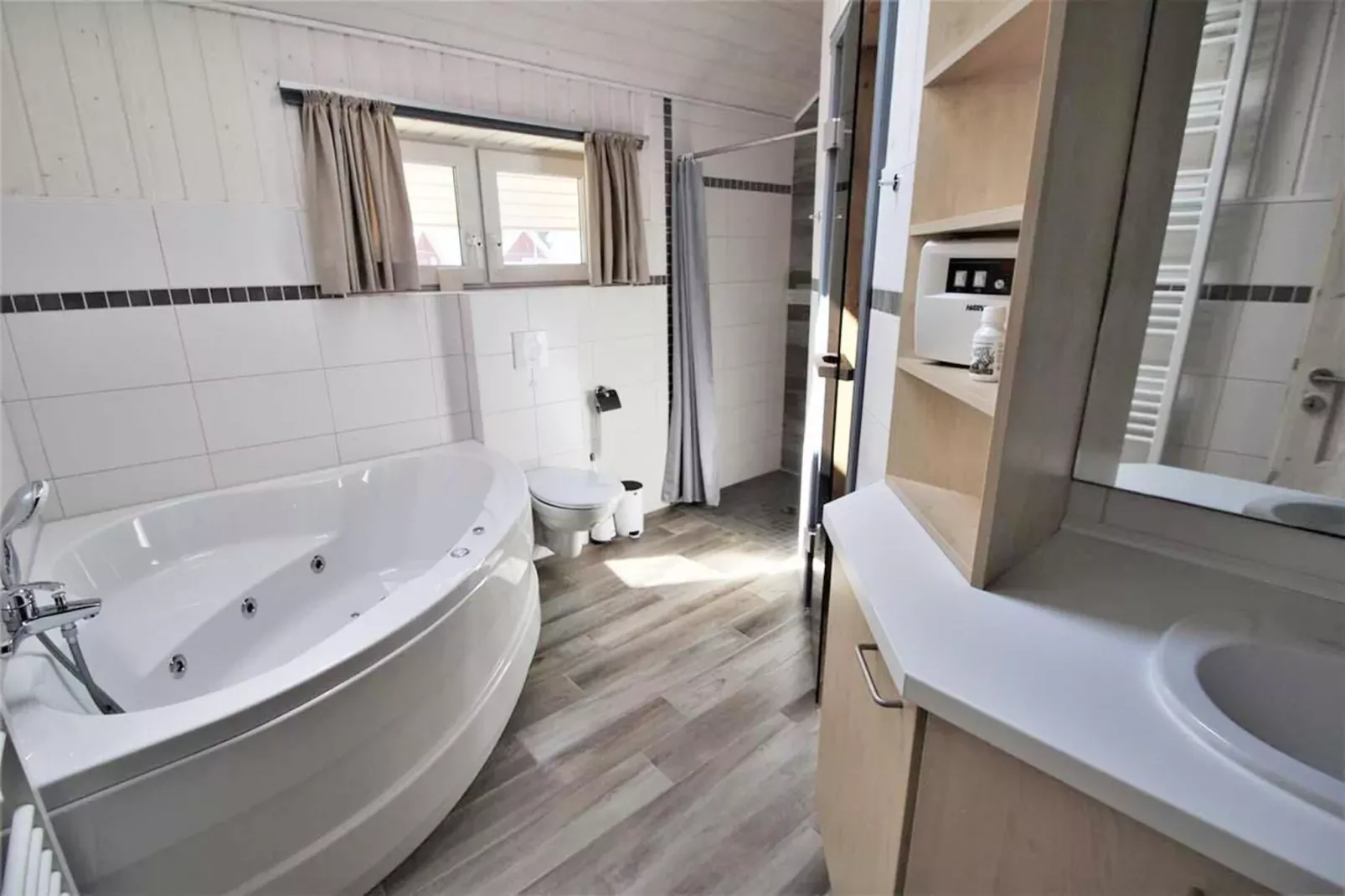 Seeschwalbe Classic 310-Bathroom
