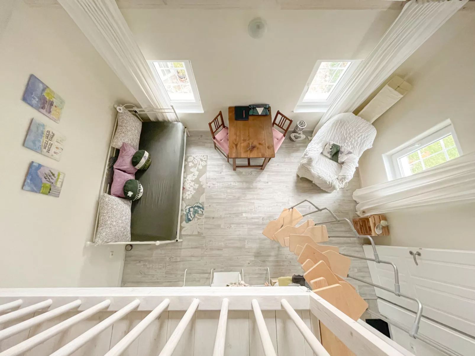 Tiny lavender house-Inside