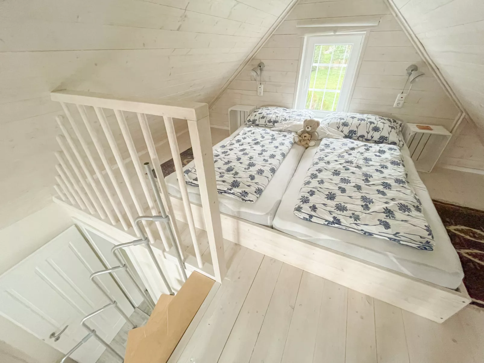 Tiny lavender house-Inside