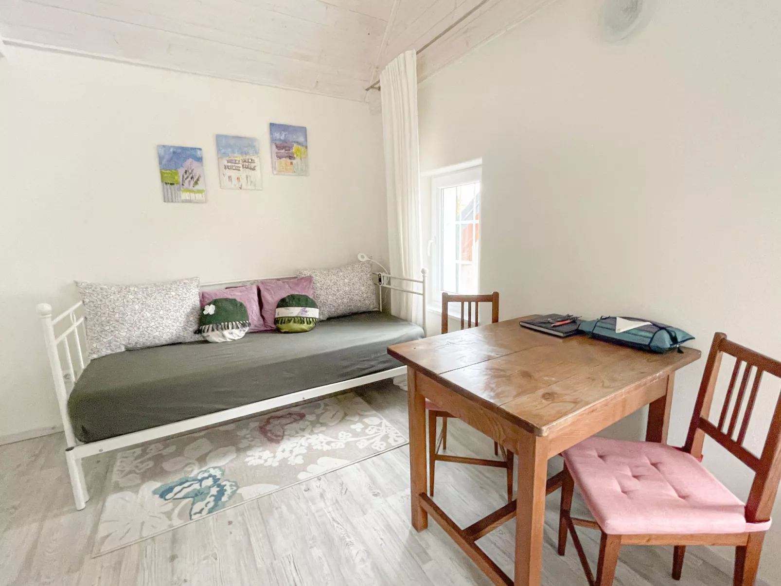 Tiny lavender house-Inside