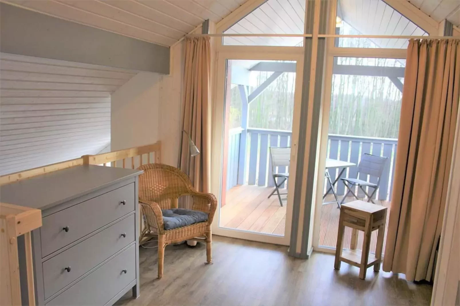 Seeschwalbe Classic 319-Terrace balcony