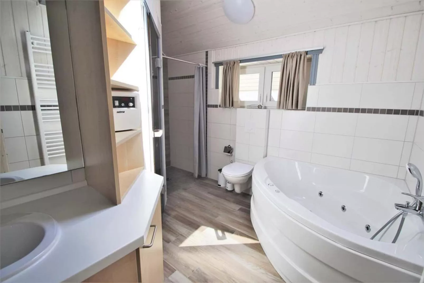 Seeschwalbe Classic 322-Bathroom