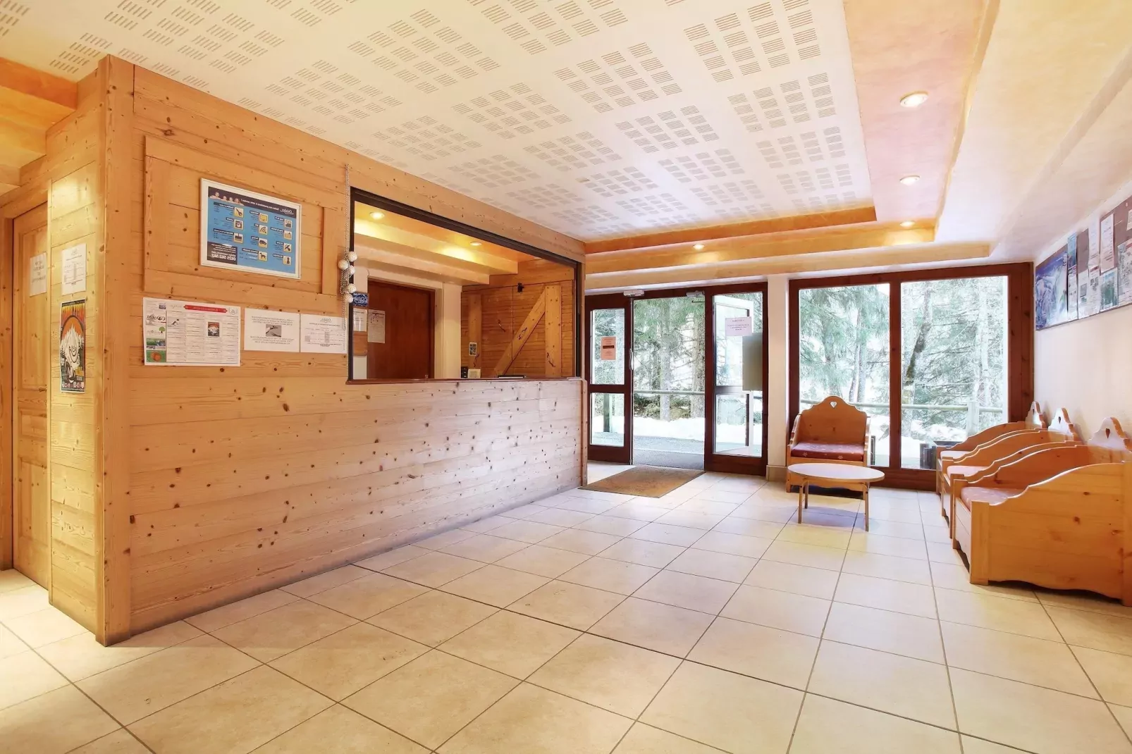 Résidence Le Buet 1-Living room